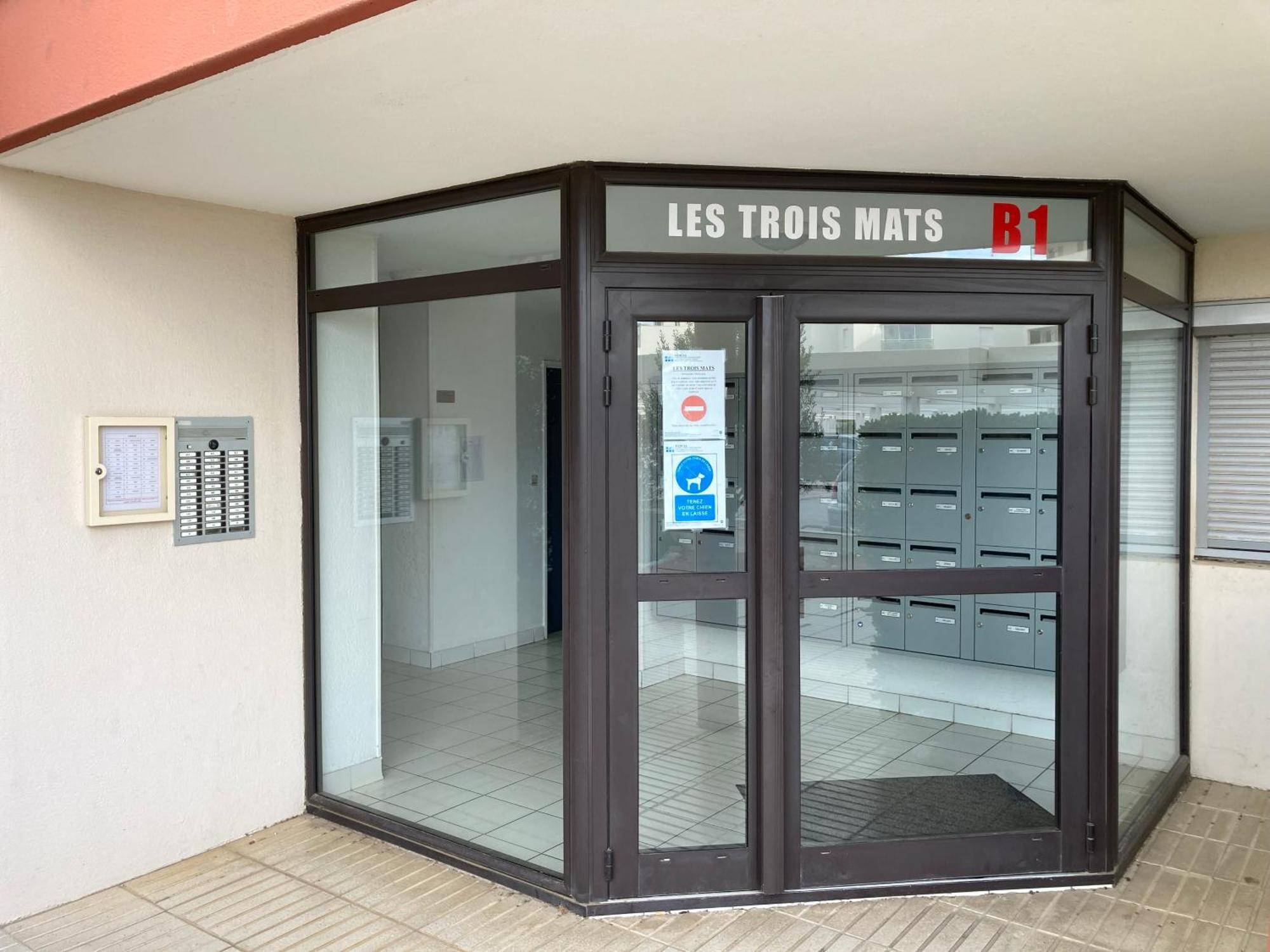 Studio Face A La Mer +Terrasse+ Parking Canet-en-Roussillon Eksteriør billede
